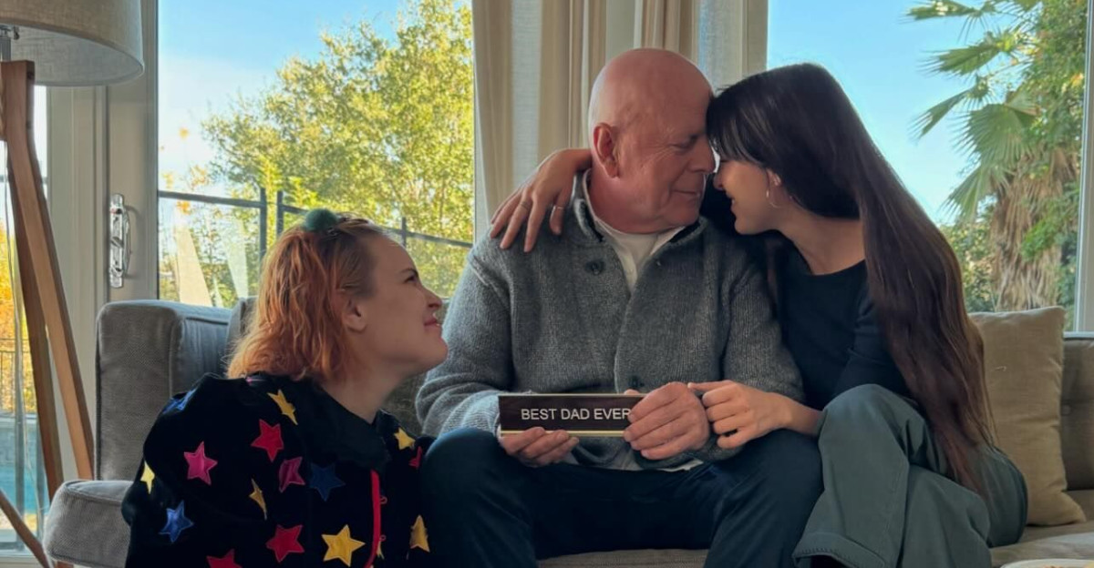 Bruce Willis poses with daughters Tallulah and Scout in rare photo taken during family s Thanksgiving celebration by Pinterest Preview pagesix com