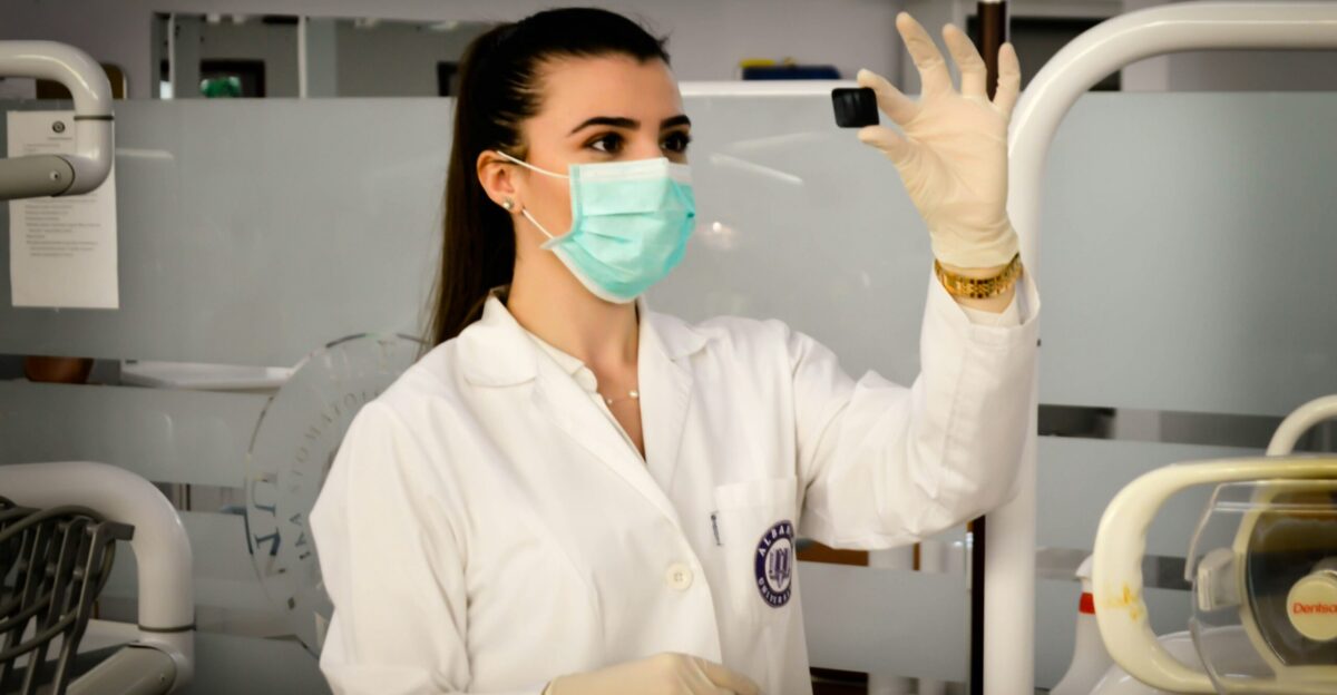 woman inside laboratory