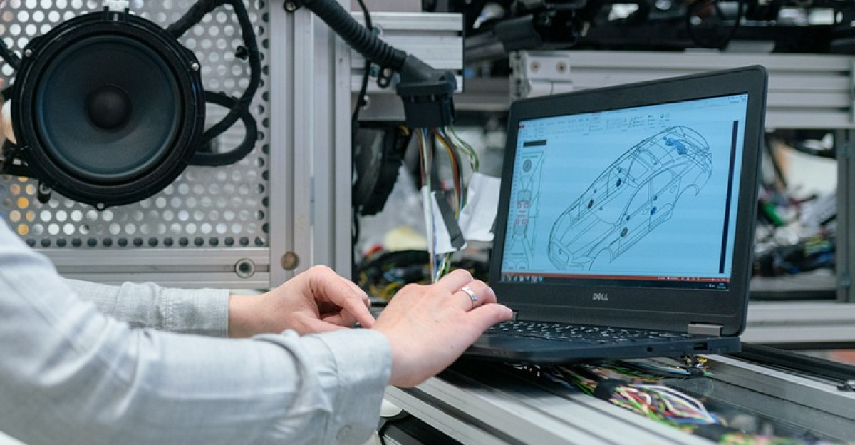 engineer, engineering, electrical engineer, electrical engineering, workshop, factory, computer, laptop, cars, automobile, automotive, vehicle, engineer, engineer, engineer, engineer, engineer, engineering, engineering, engineering, electrical engineer, electrical engineer, electrical engineering