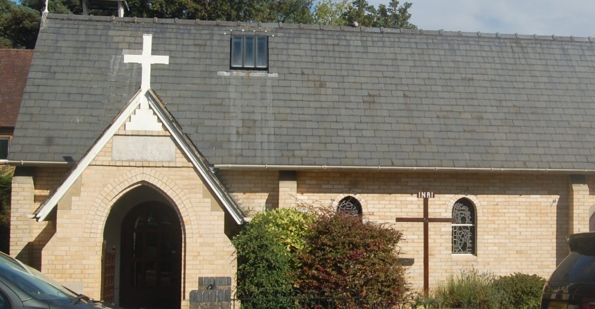 Church of the Holy Angels, Lilliput Road, Lilliput, Poole, <a href="https://en.wikipedia.org/wiki/Bournemouth,_Christchurch_and_Poole" class="extiw" title="w:Bournemouth, Christchurch and Poole"><abbr title="The unitary authority of Bournemouth, Christchurch and Poole">BCP</abbr></a>, Dorset, England.